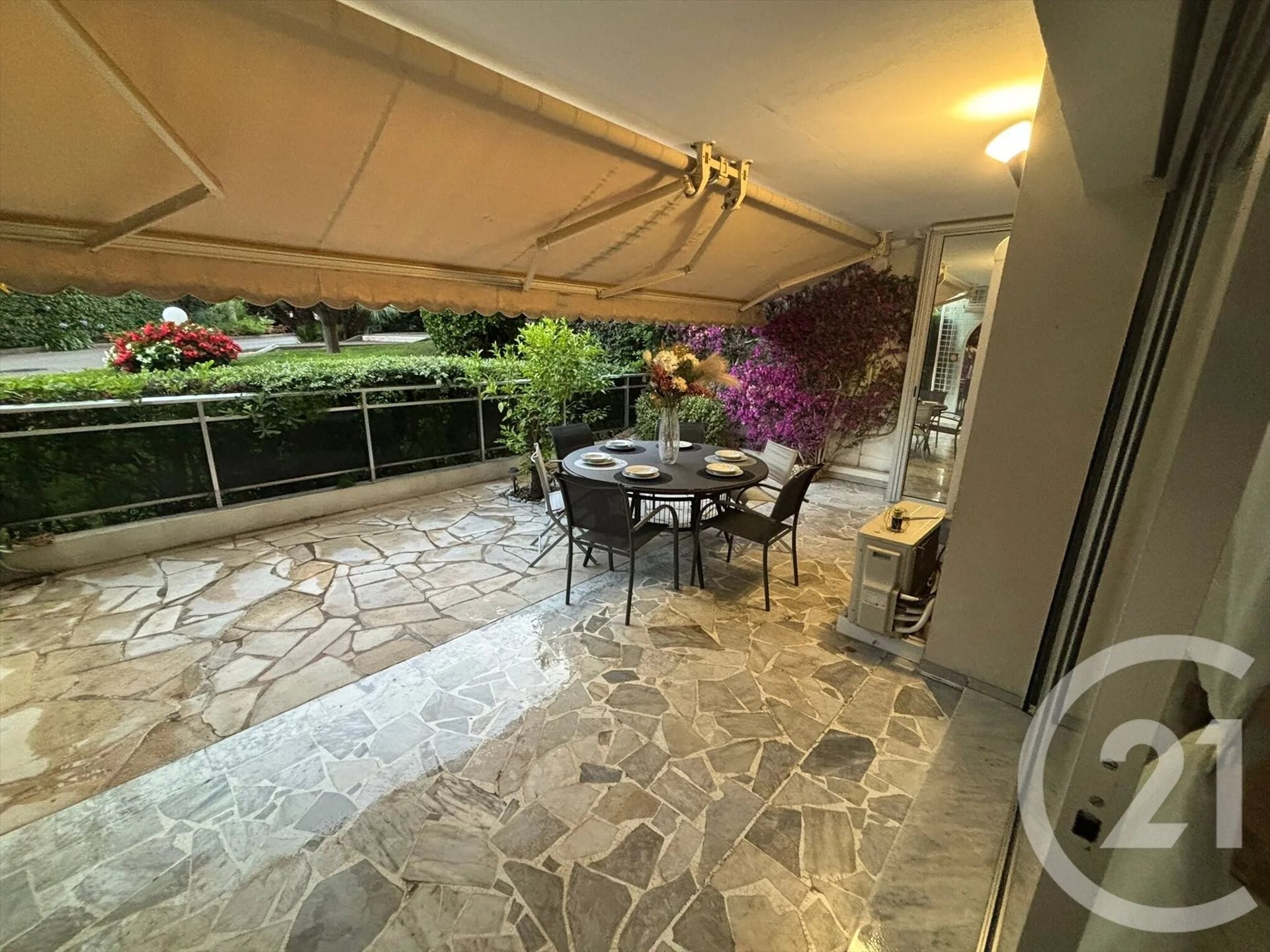 Appartement à louer, 58m², Cannes