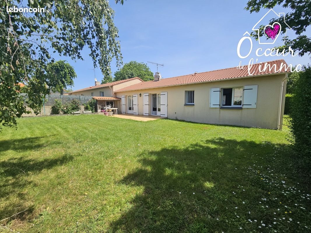 Maison à vendre, 94m², Nuaillé
