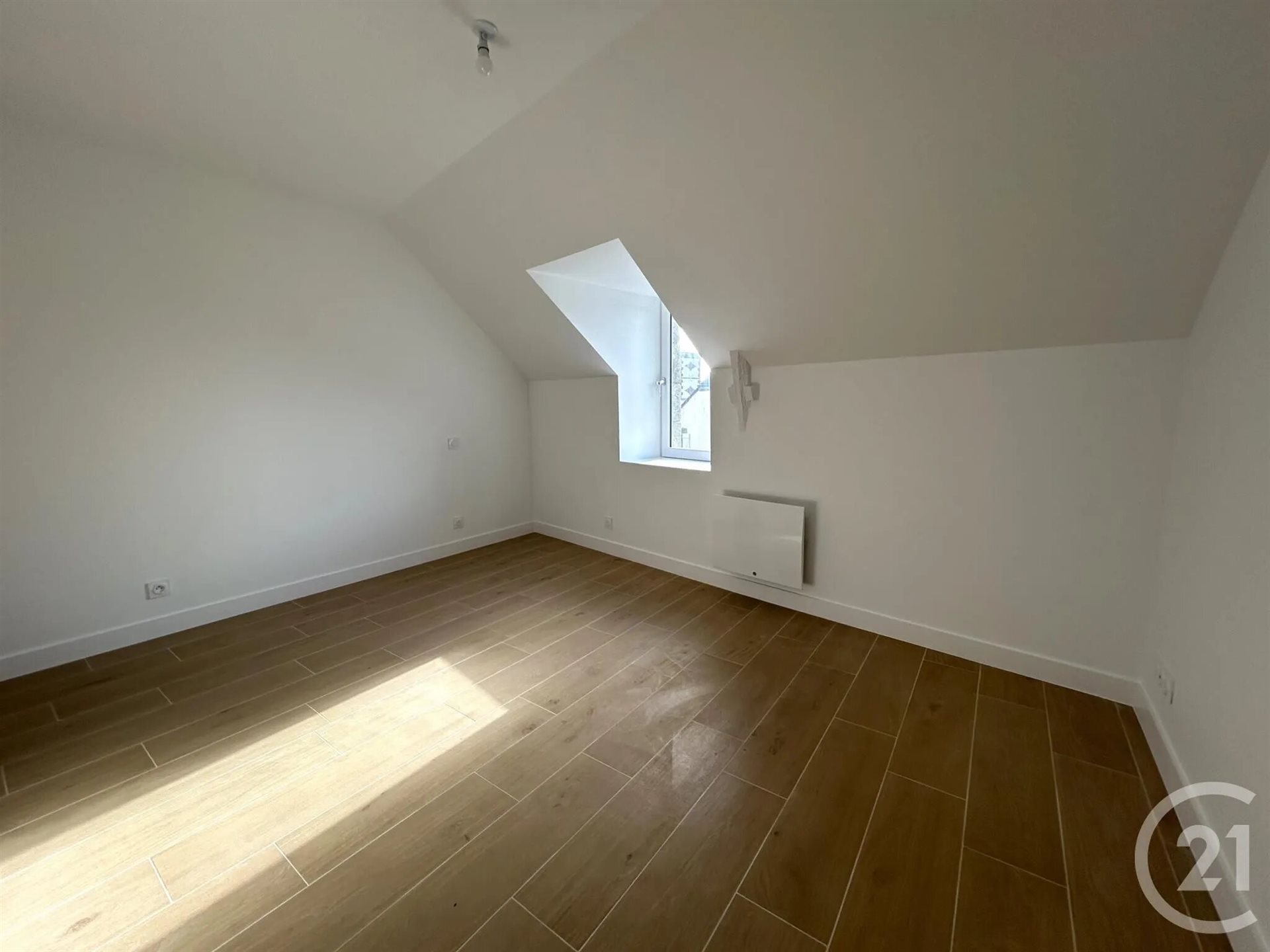 Maison à louer, 51m², Ambon