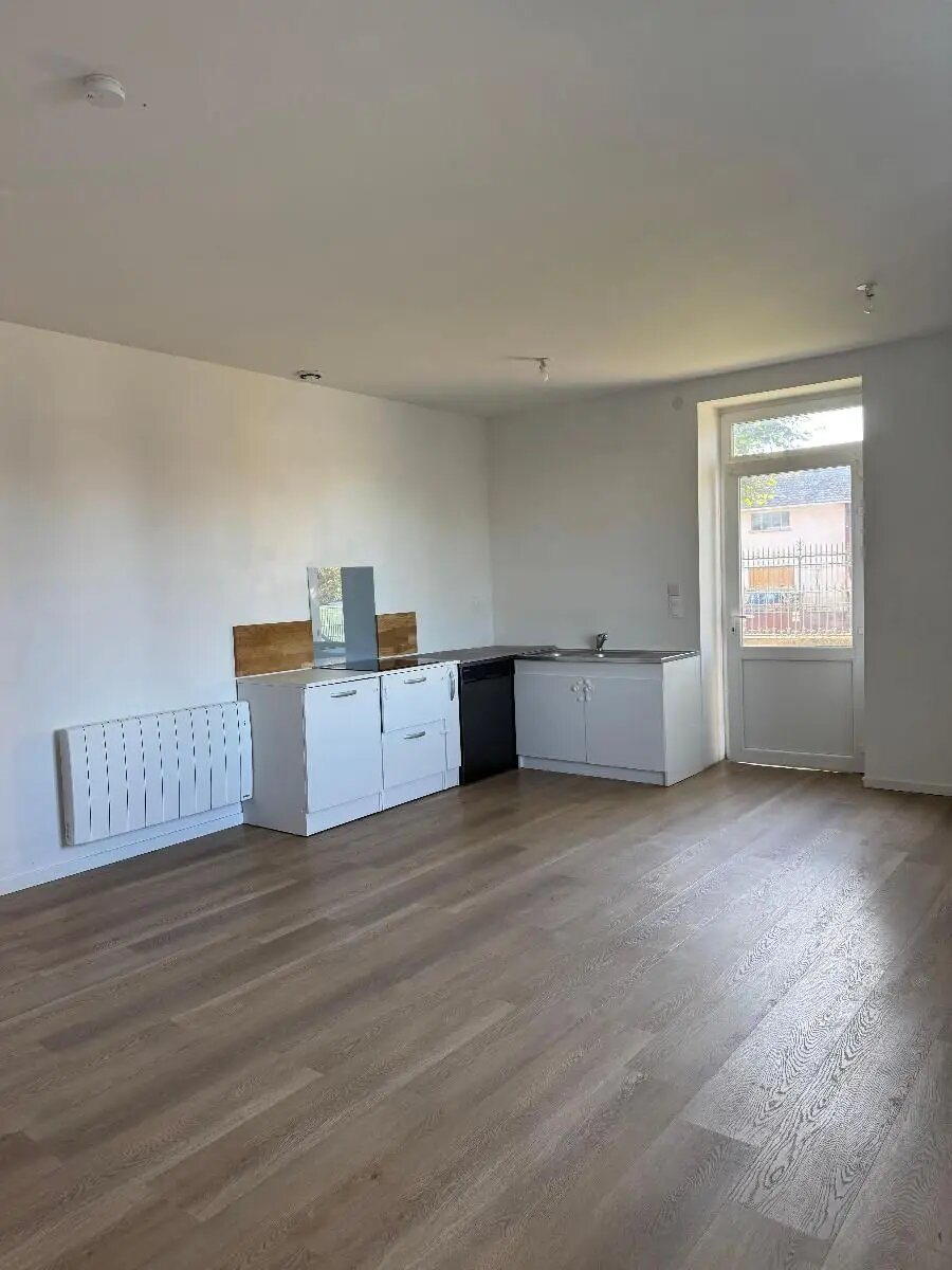 Appartement à louer, 82m², Boisset-lès-Montrond