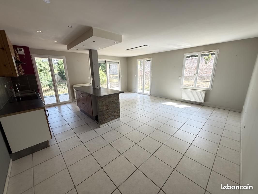 Appartement à louer, 78m², Saint-Just-Saint-Rambert