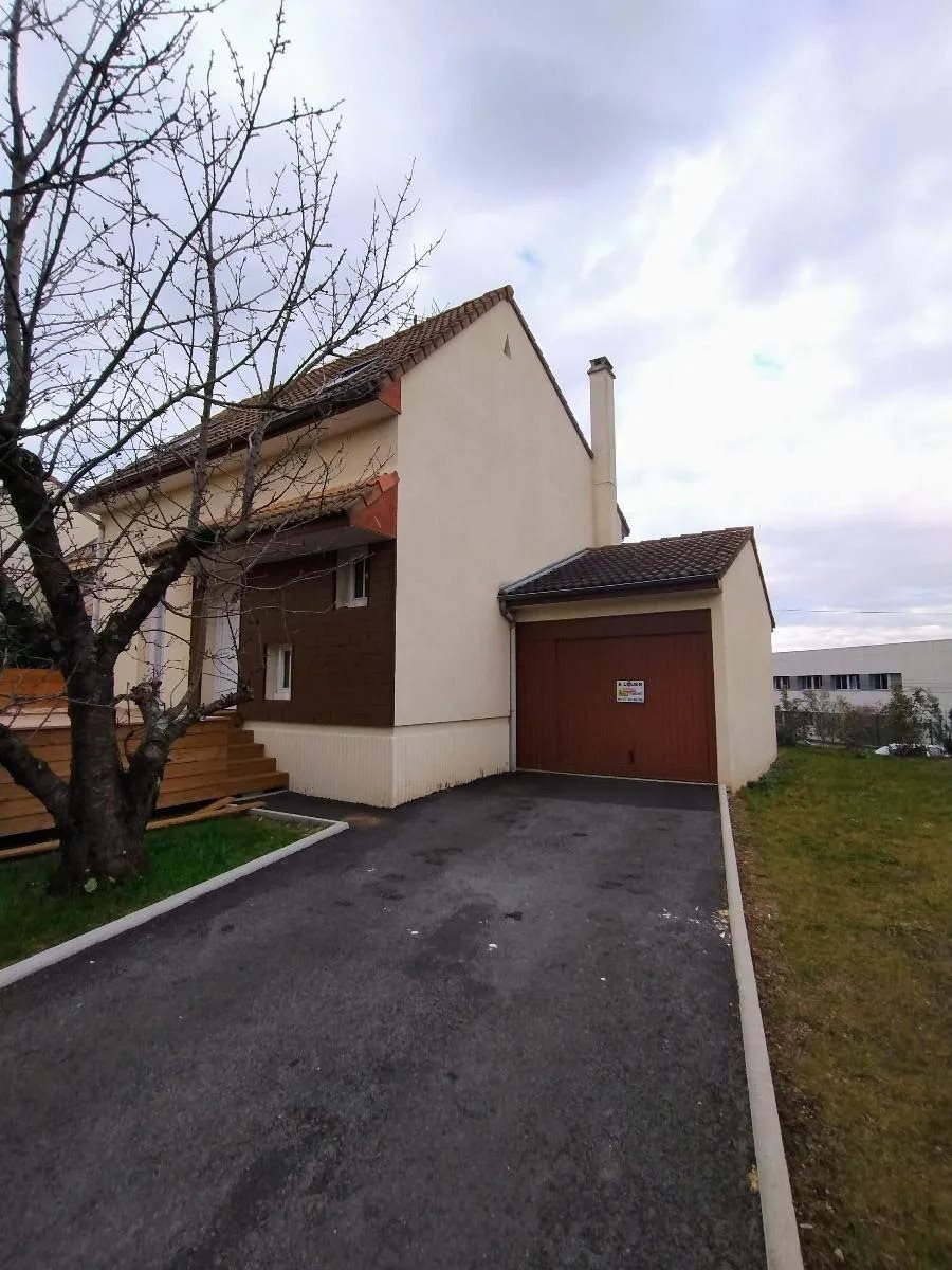 Maison à louer, 100m², Saint-Just-Saint-Rambert