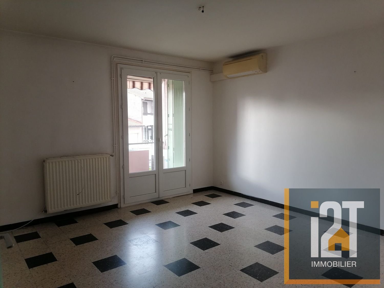 Appartement à louer, 66m², Nîmes