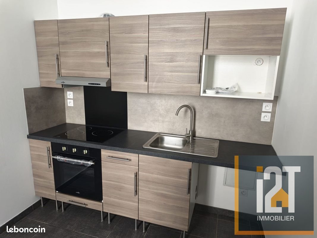 Appartement à louer, 30m², Nîmes