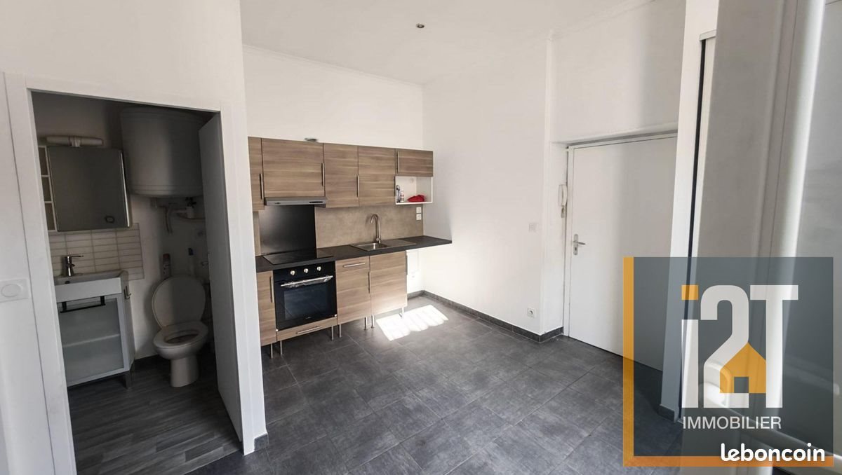 Appartement à louer, 30m², Nîmes