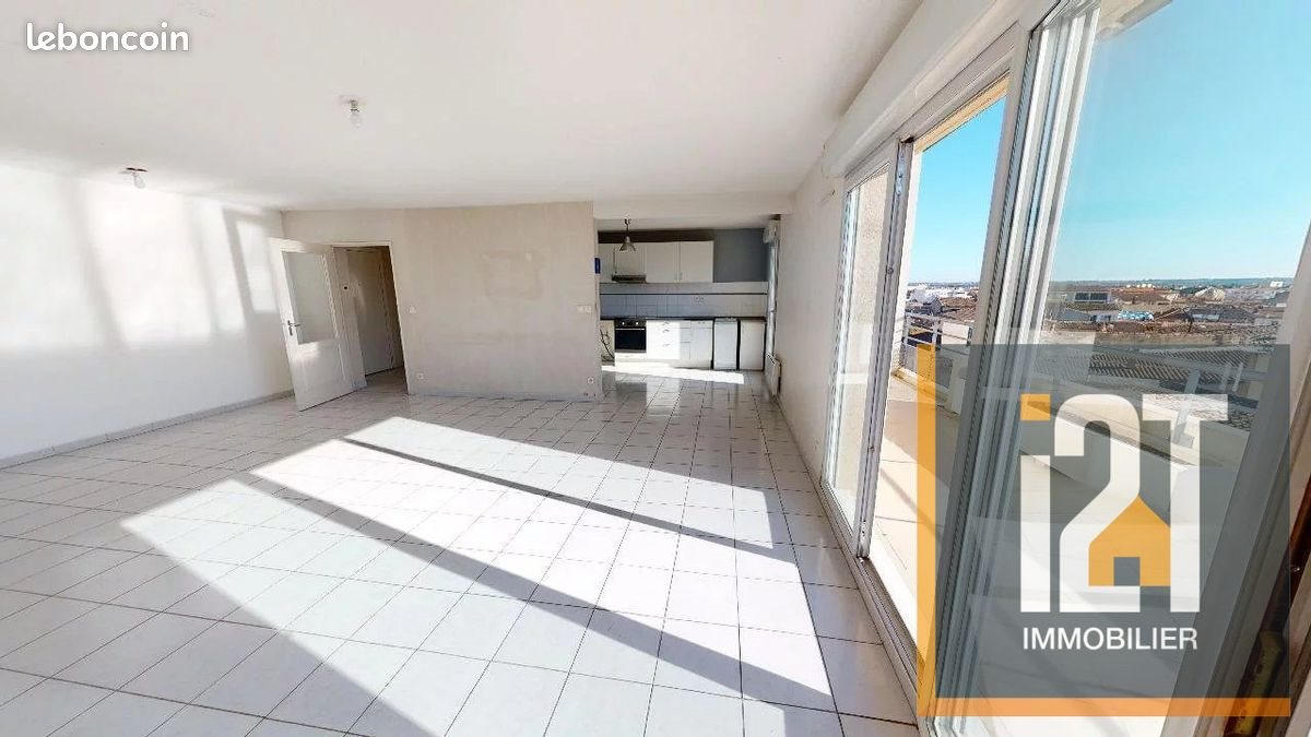 Appartement à louer, 108m², Nîmes