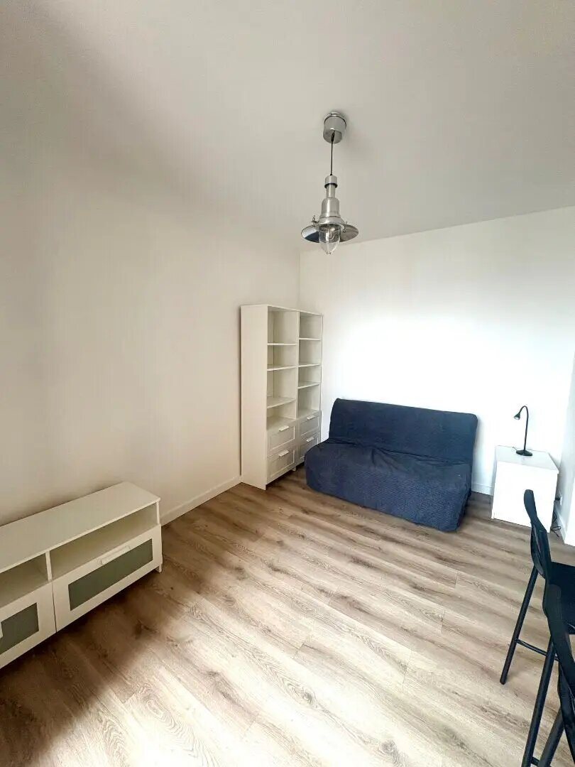 Appartement à louer, 27m², Clichy