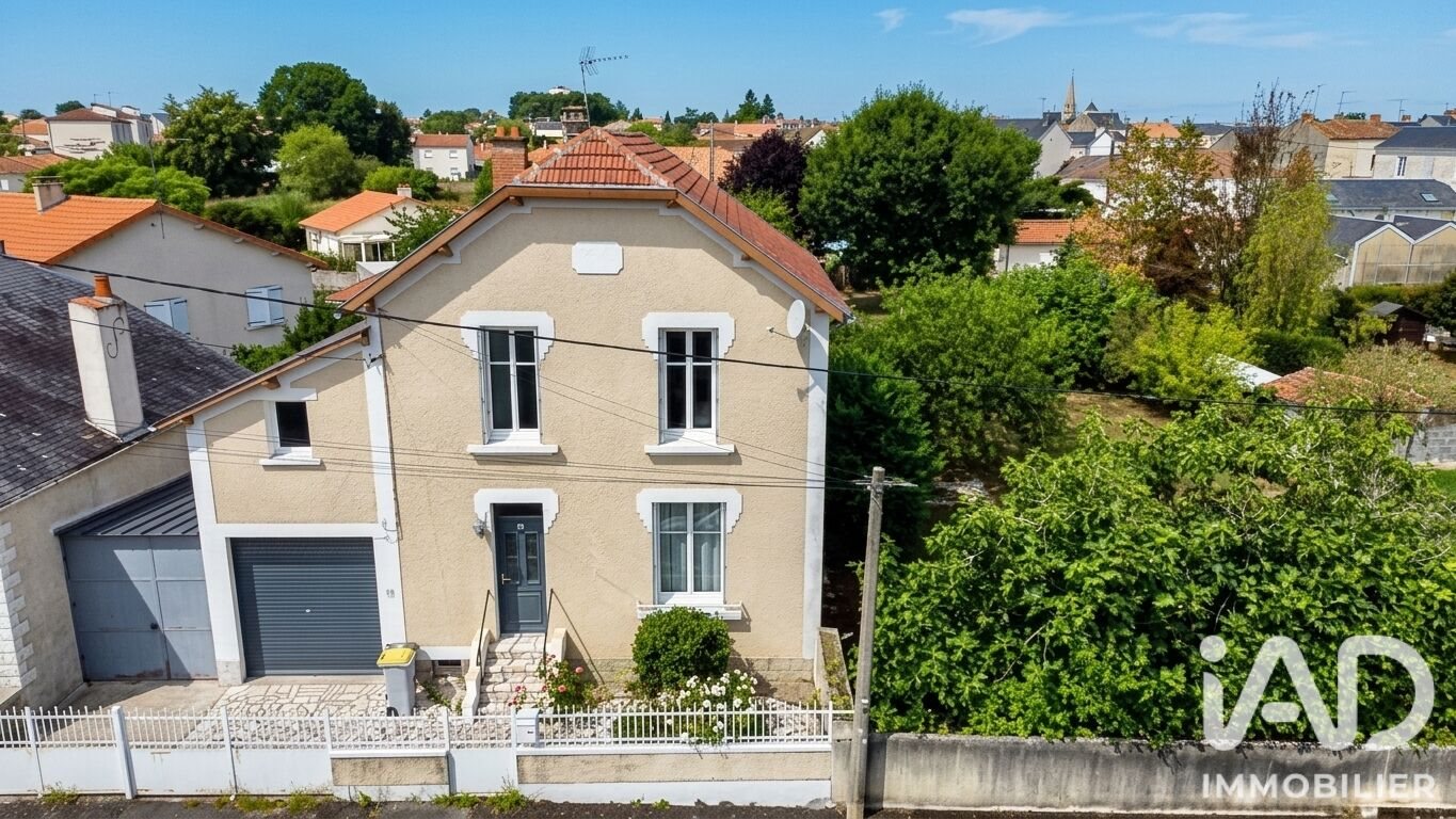 Maison à vendre, 122m², Parthenay