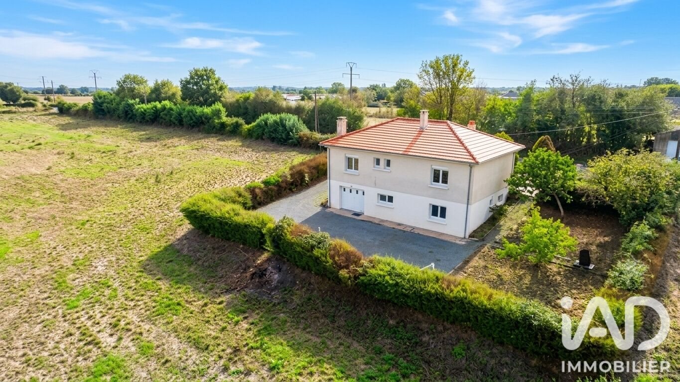 Maison à vendre, 107m², Vasles