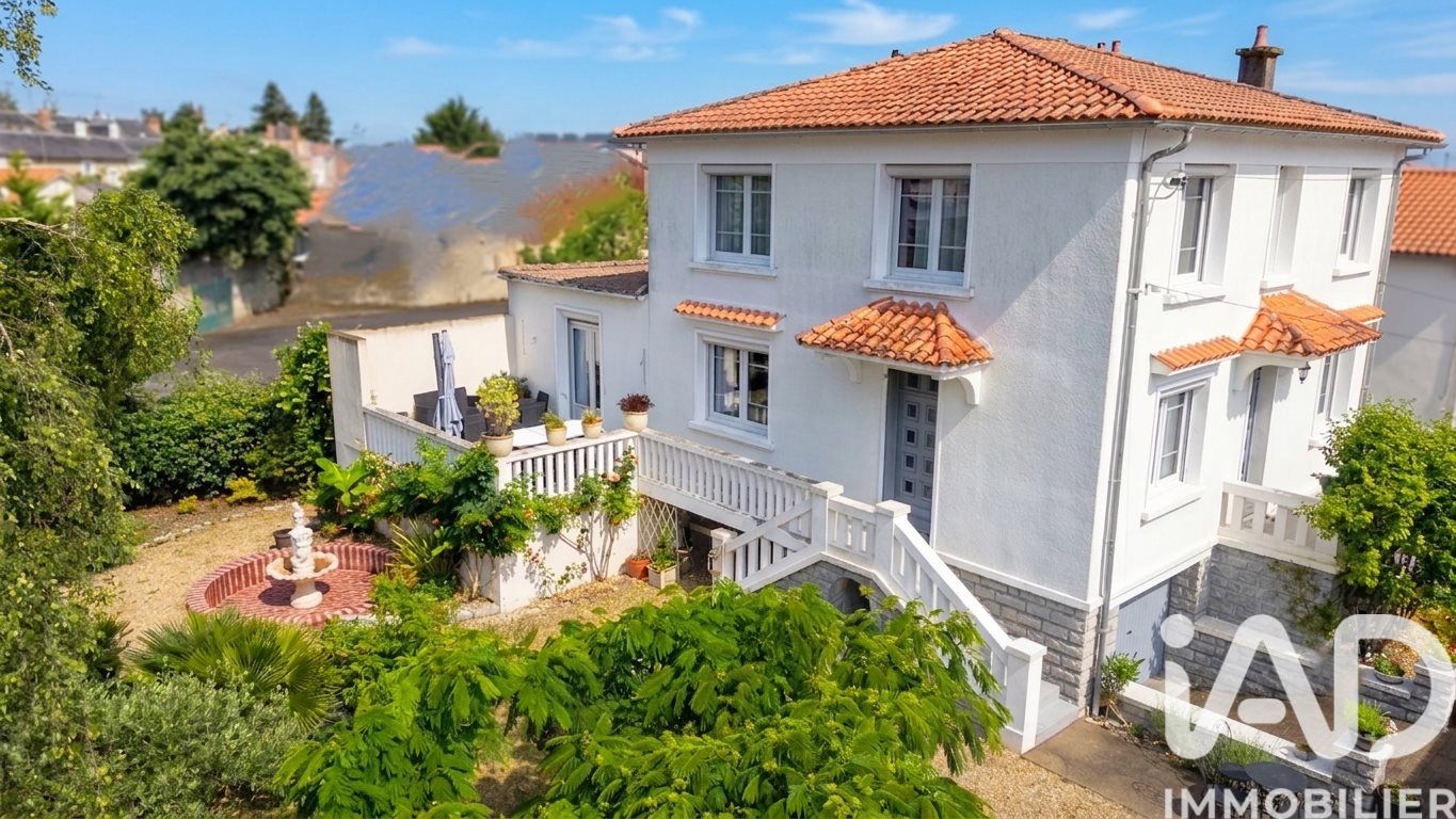 Maison à vendre, 199m², Parthenay