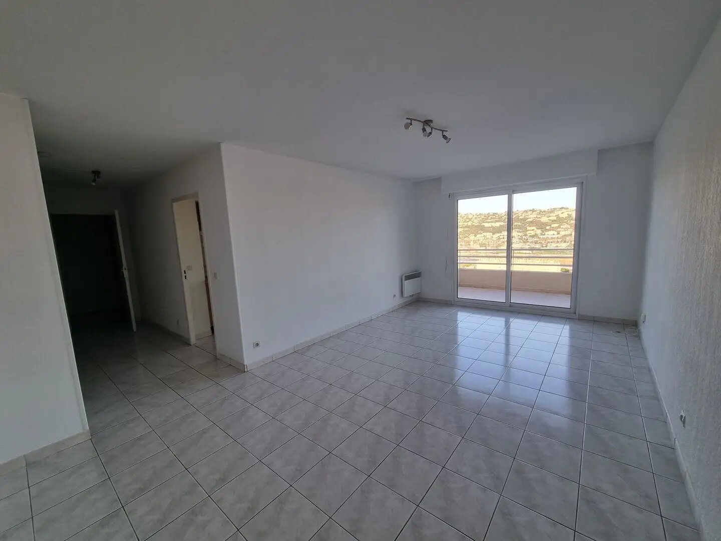 Appartement à louer, 64m², Saint-Laurent-du-Var