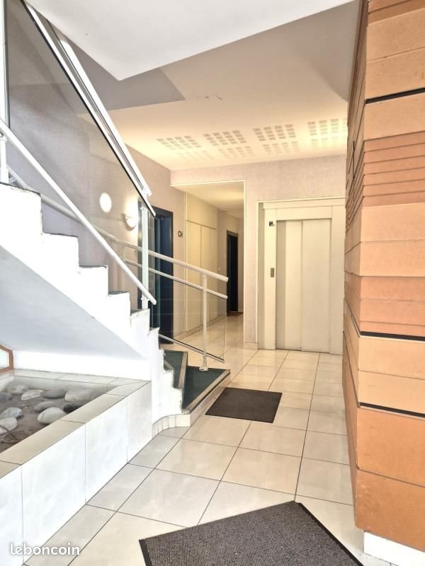 Appartement à vendre, 67m², Vaux-le-Pénil