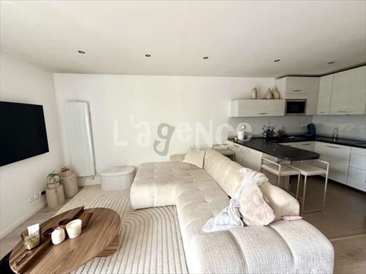 Advert pic 0