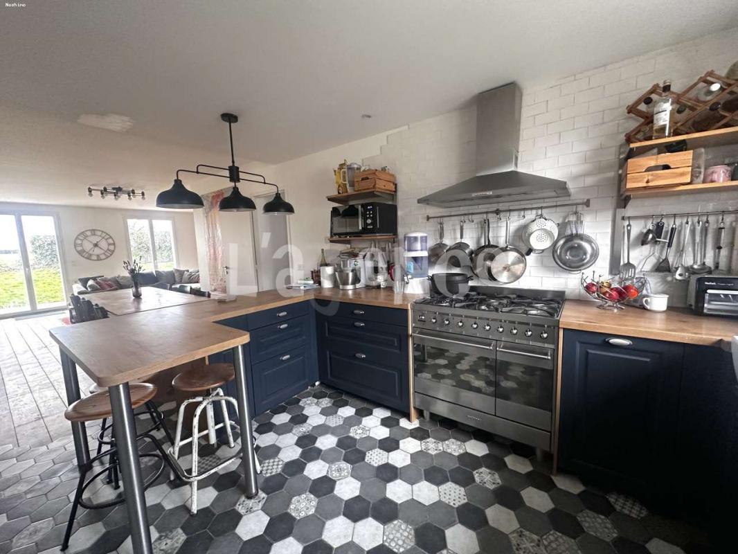 Maison à vendre, 190m², Gressy