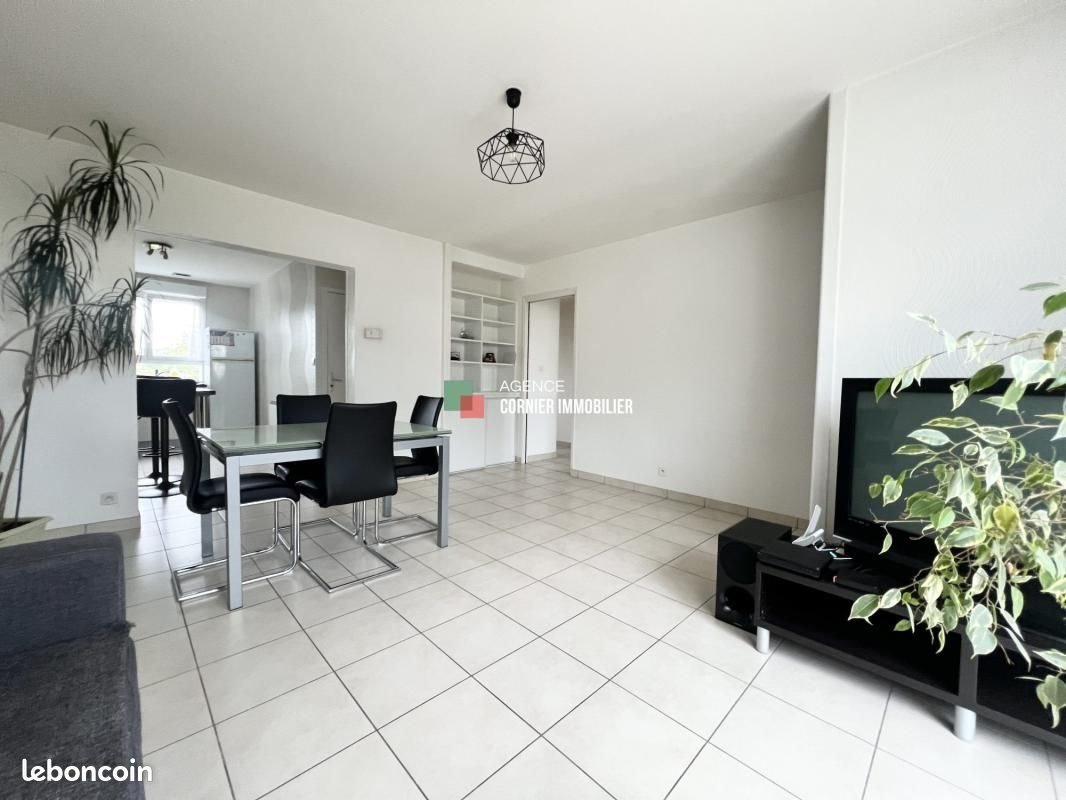 Maison à vendre, 75m², Châteaubourg