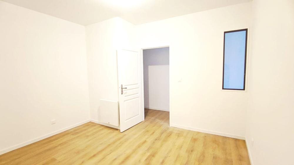 Appartement à louer, 57m², Piégut-Pluviers