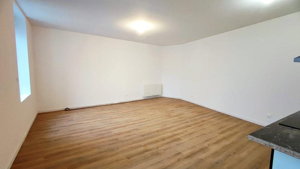 Appartement à louer, 57m², Piégut-Pluviers