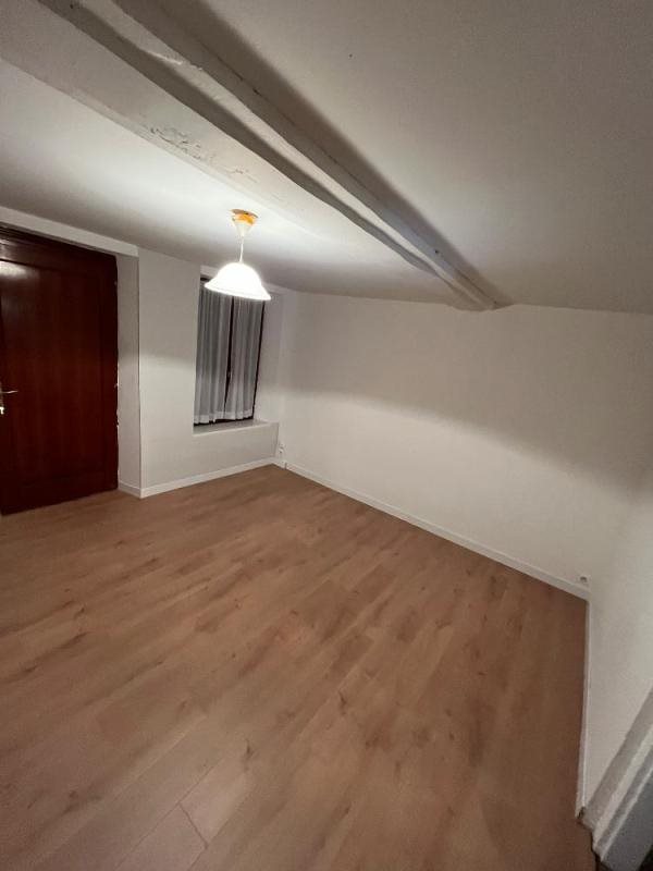 Maison à louer, 56m², La Bussière