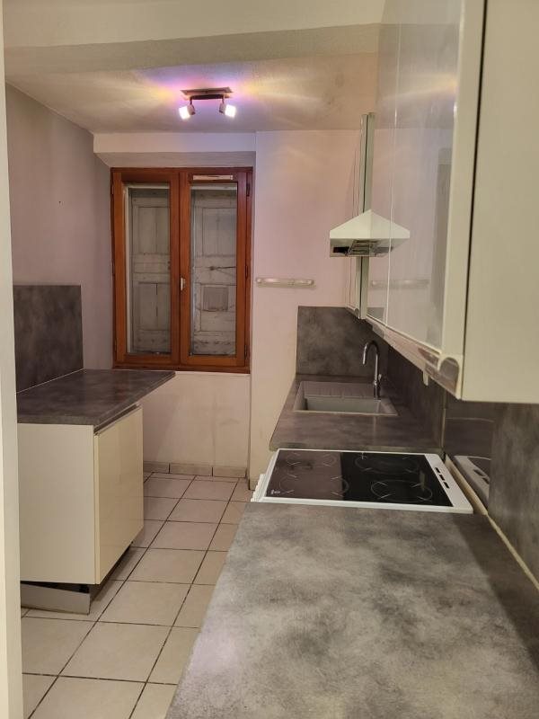 Appartement à louer, 55m², Barjols