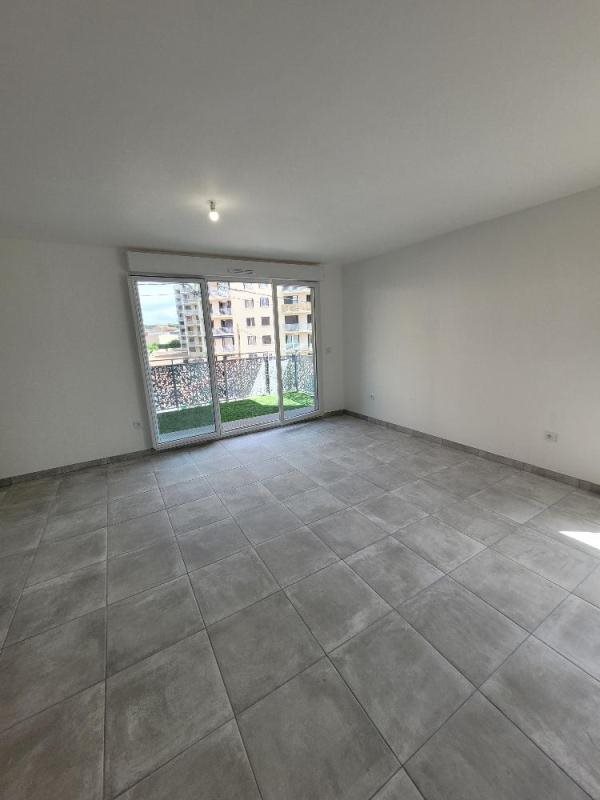 Appartement à louer, 63m², Melun