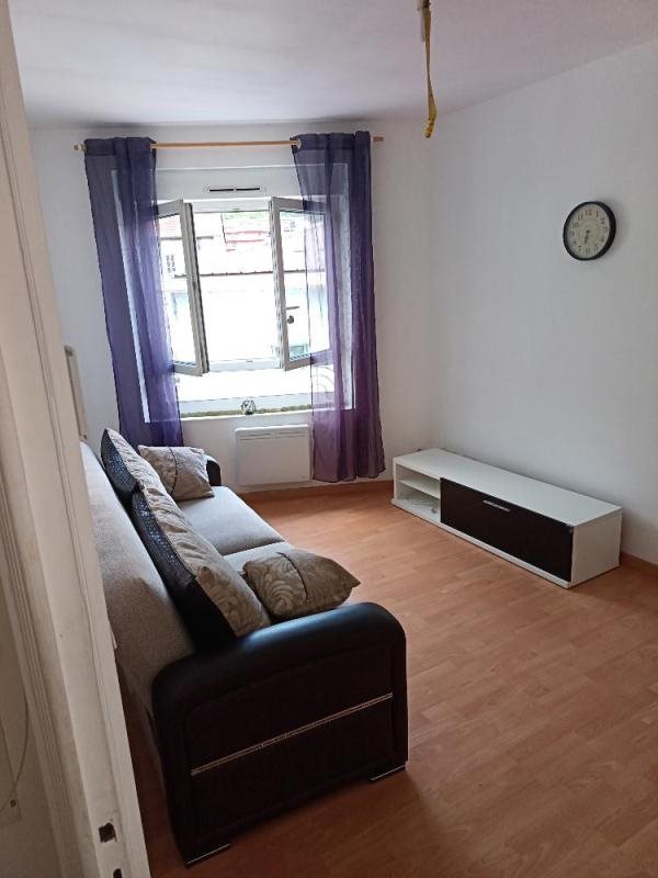 Appartement à louer, 40m², Valserhône