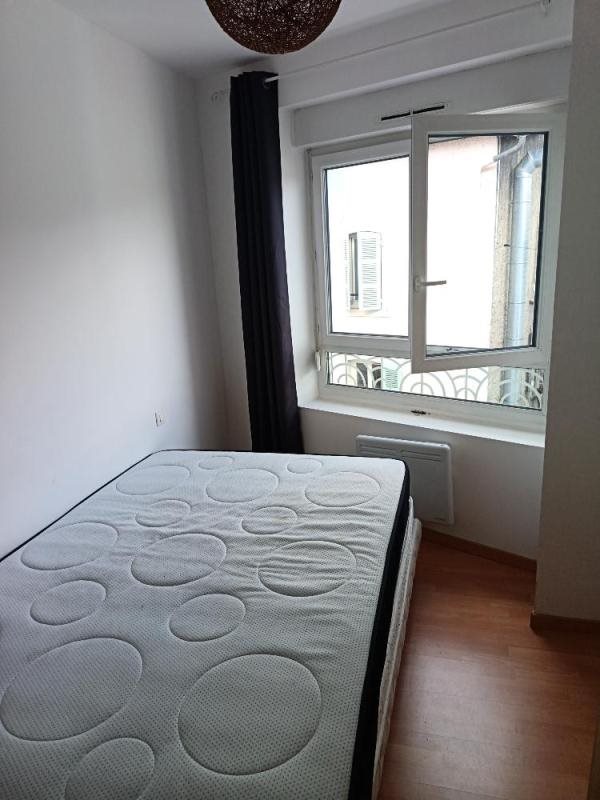 Appartement à louer, 40m², Valserhône