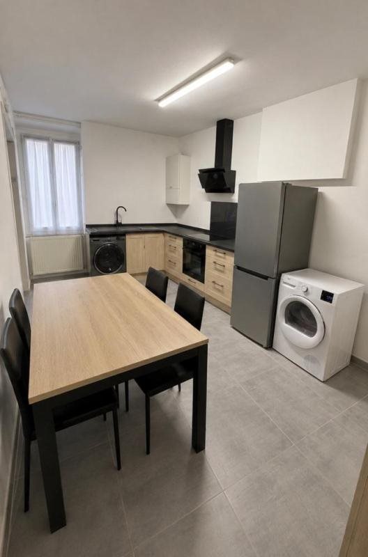 Appartement à louer, 56m², Renaison
