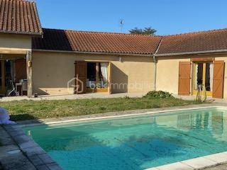 Maison à vendre, 258m², Villecomtal-sur-Arros
