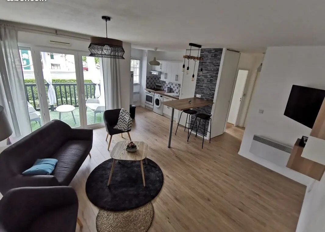 Appartement à louer, 43m², Saint-Pée-sur-Nivelle