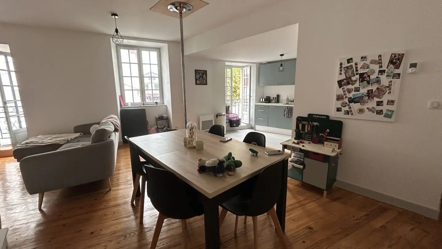 Appartement à louer, 77m², Saint-Pée-sur-Nivelle