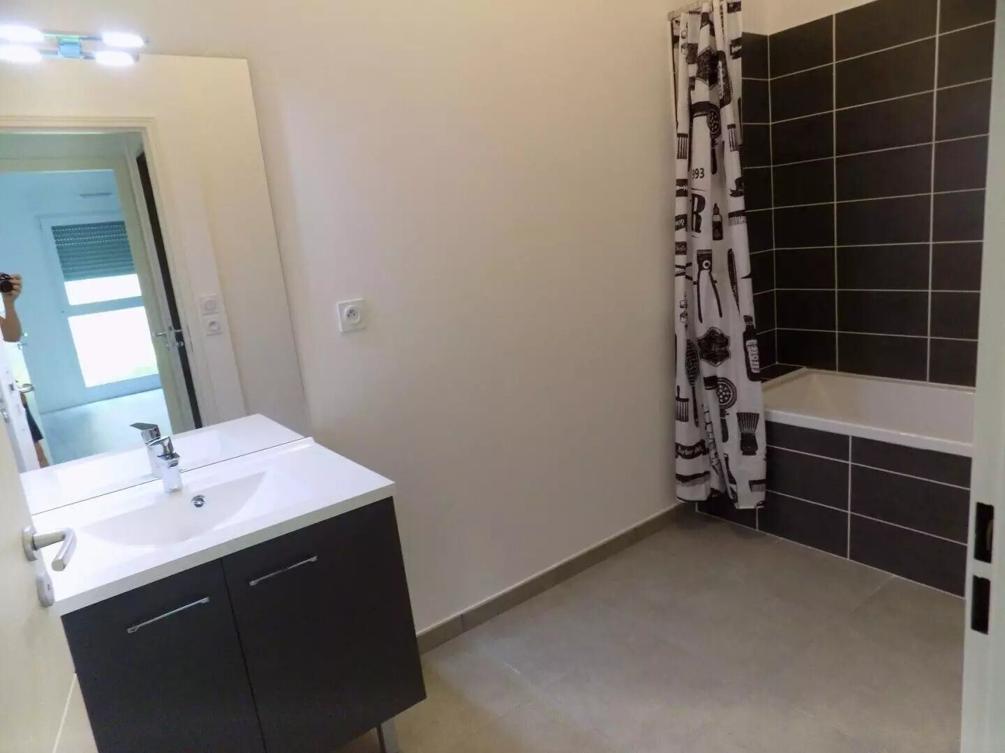 Appartement à louer, 61m², Loos