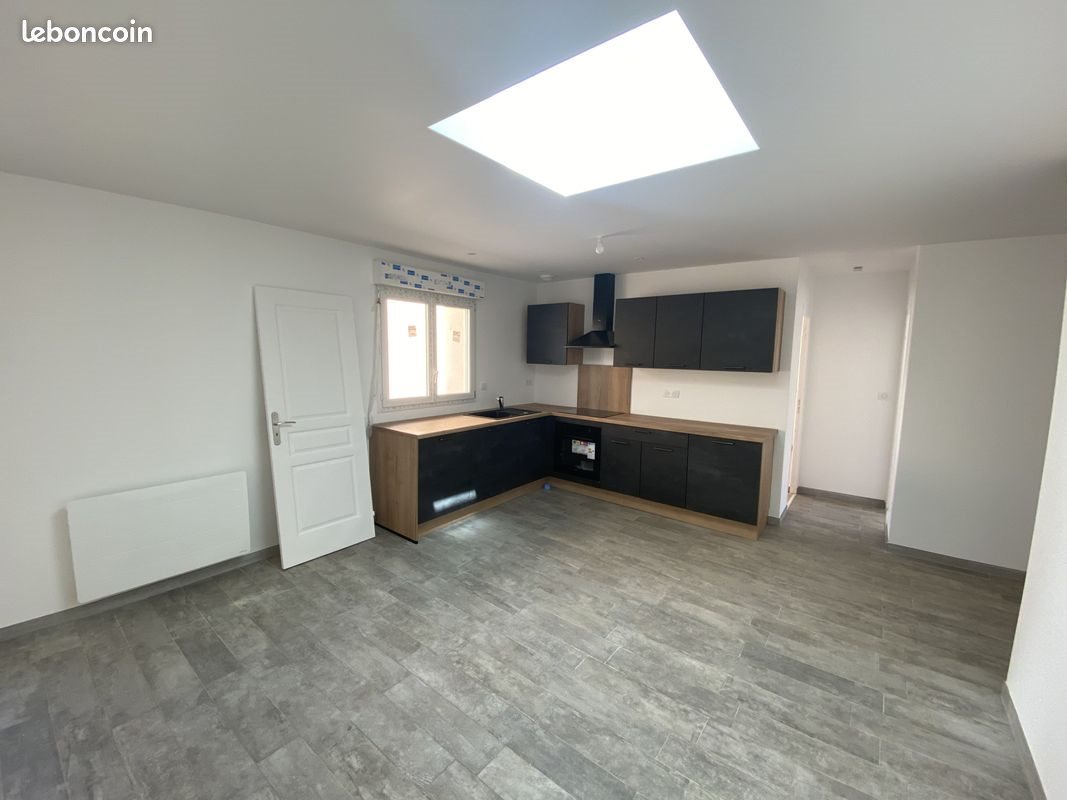 Maison à louer, 74m², Salency