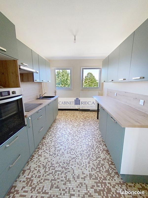 Appartement à louer, 70m², Noyon