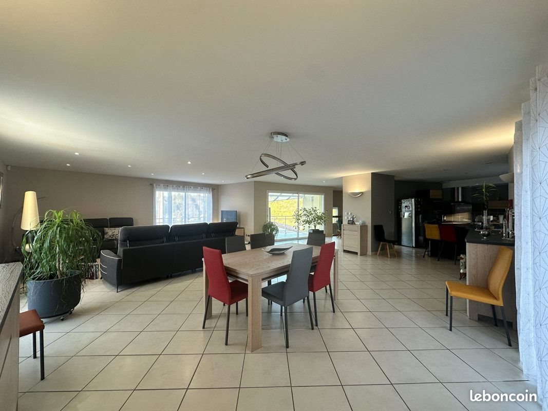 Maison à vendre, 220m², Decazeville