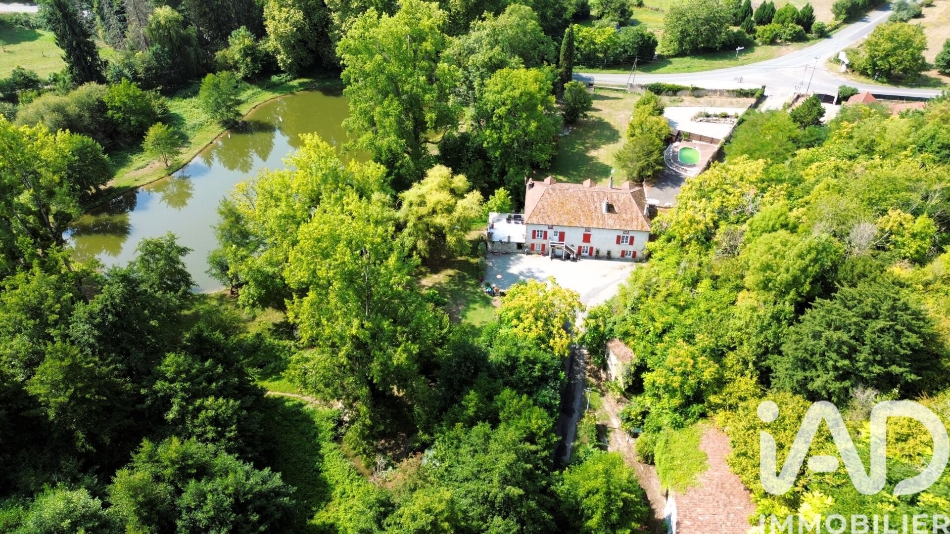 Maison à vendre, 298m², Lussac-les-Châteaux