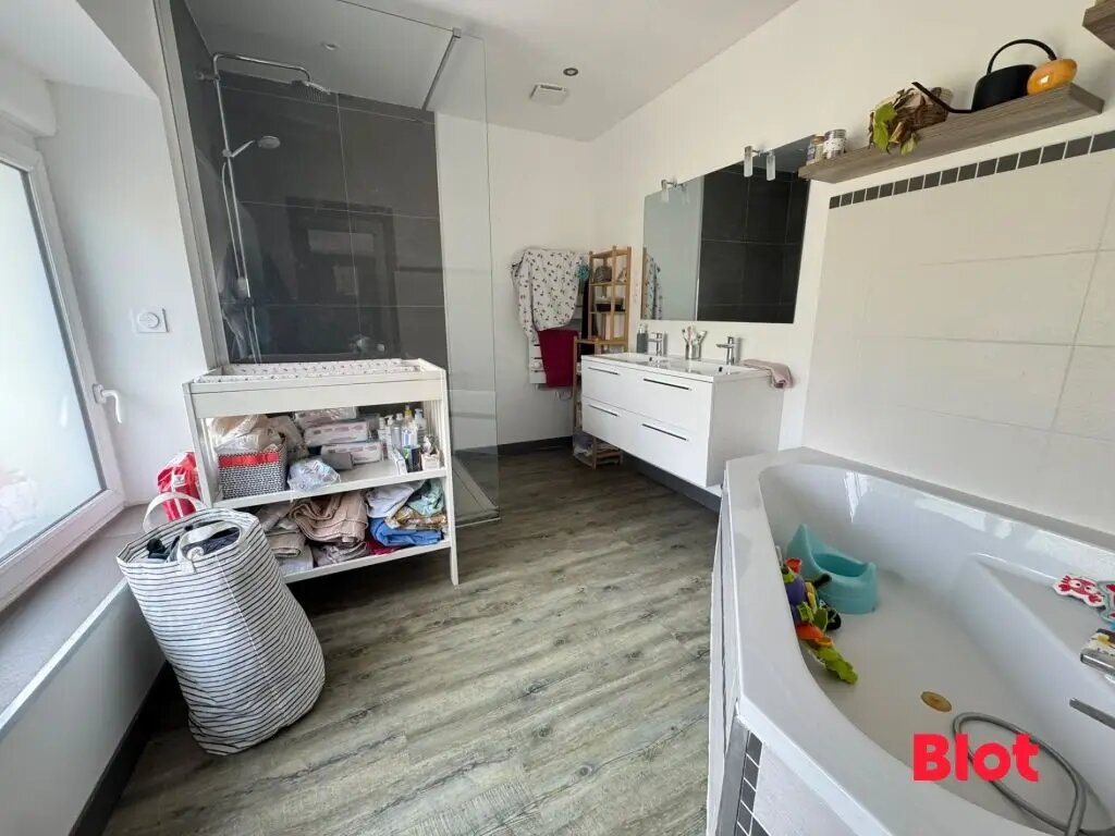Maison à vendre, 150m², Guignen