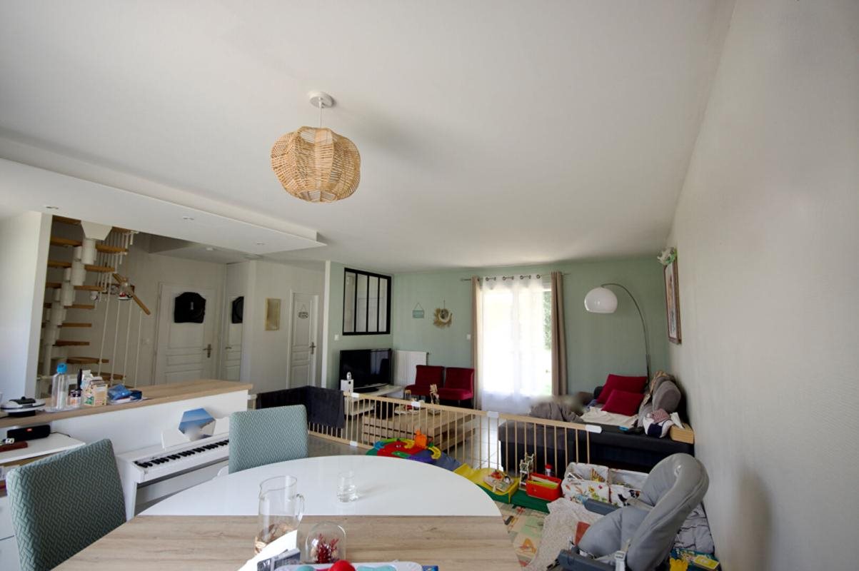 Maison à vendre, 82m², Saint-Vivien