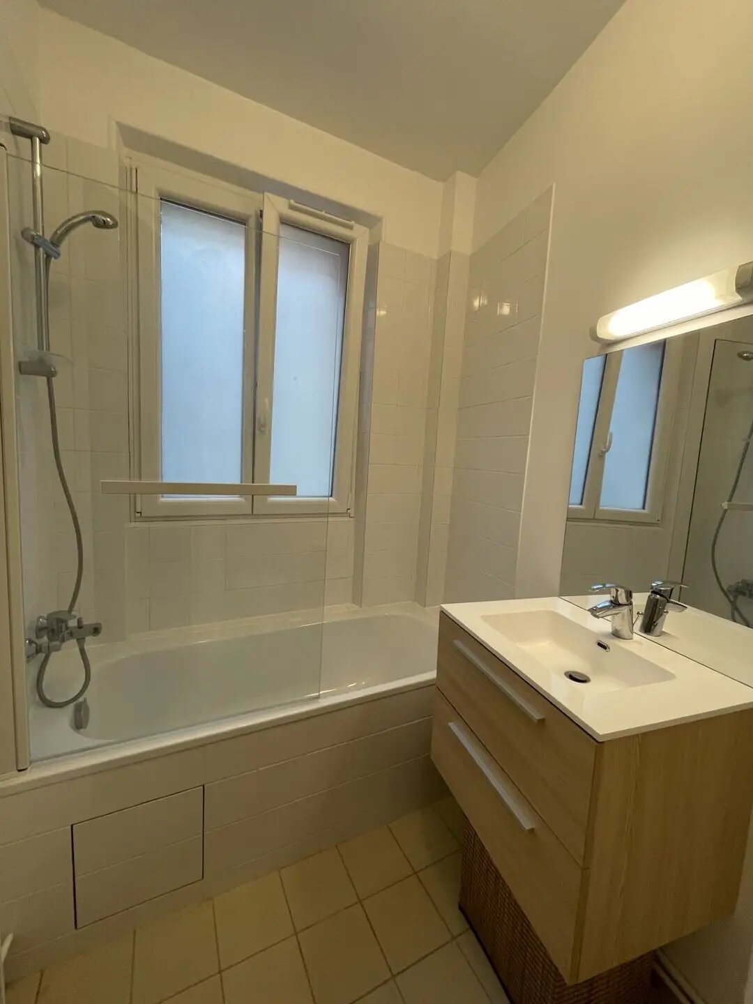 Appartement à louer, 24m², Paris 14ème