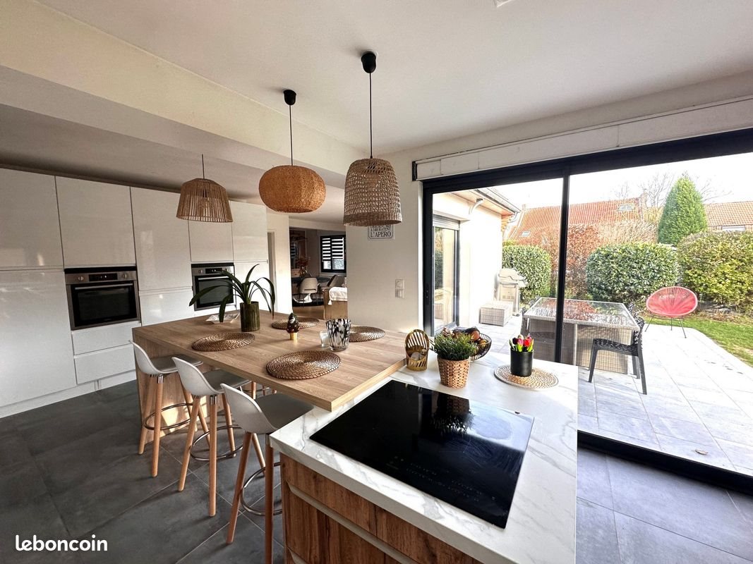 Maison à vendre, 137m², Ennevelin