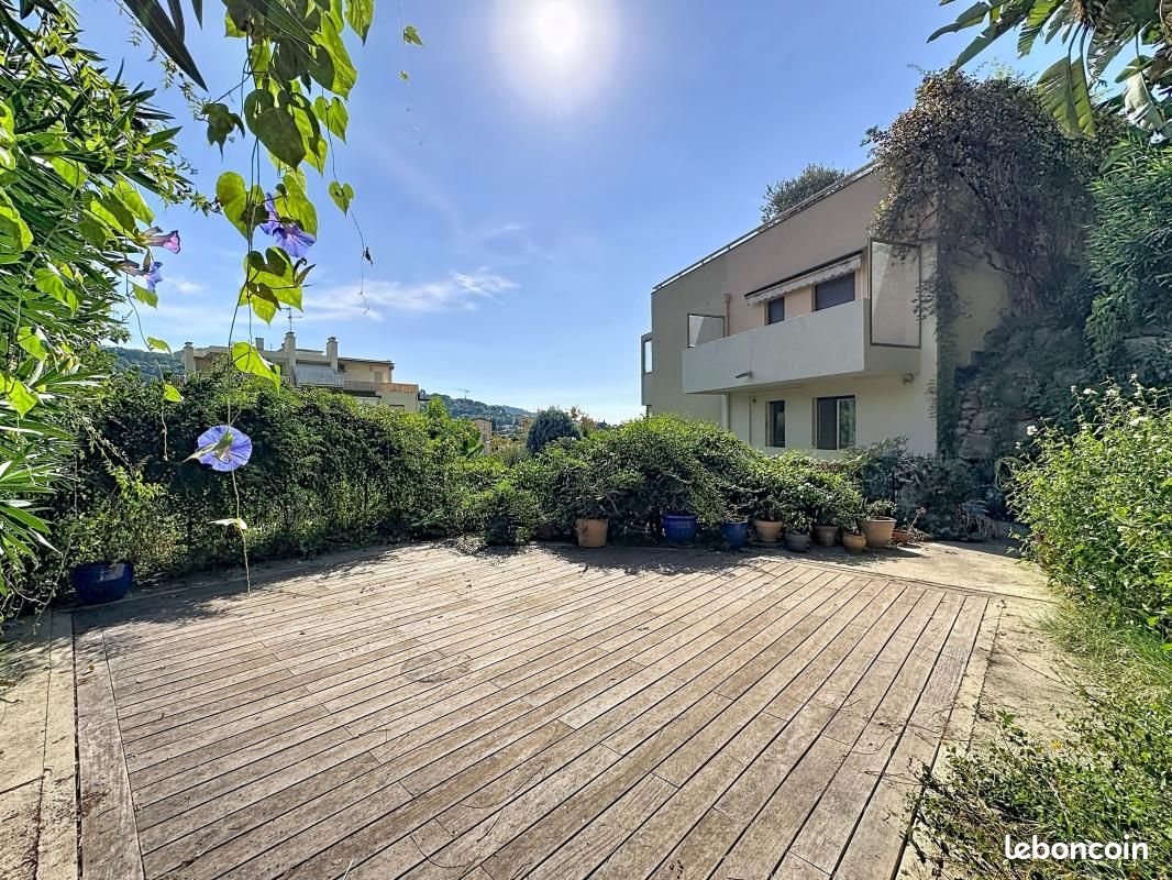 Appartement à louer, 70m², Le Cannet