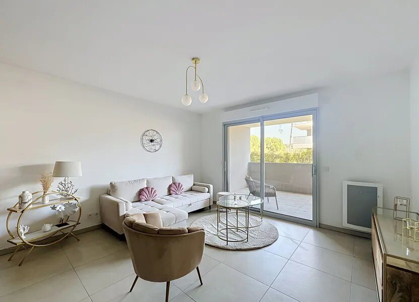 Appartement à louer, 45m², Mougins
