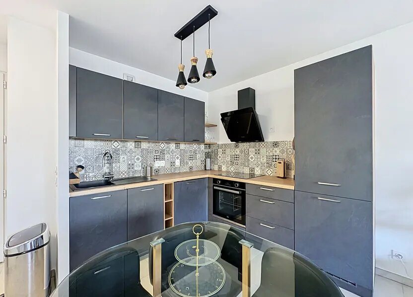 Appartement à louer, 45m², Mougins