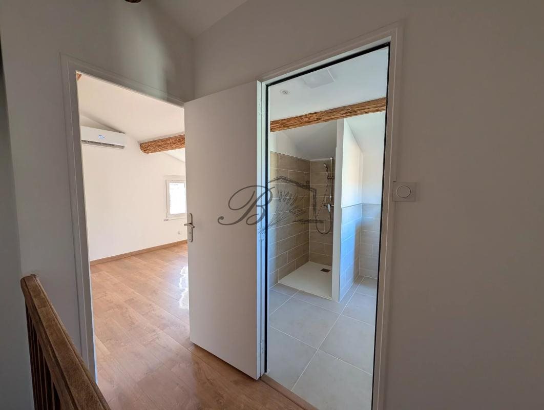 Maison à louer, 50m², La Tour-d'Aigues