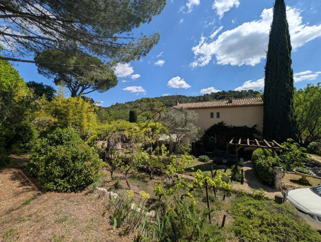 Maison à vendre, 186m², La Bastide-des-Jourdans