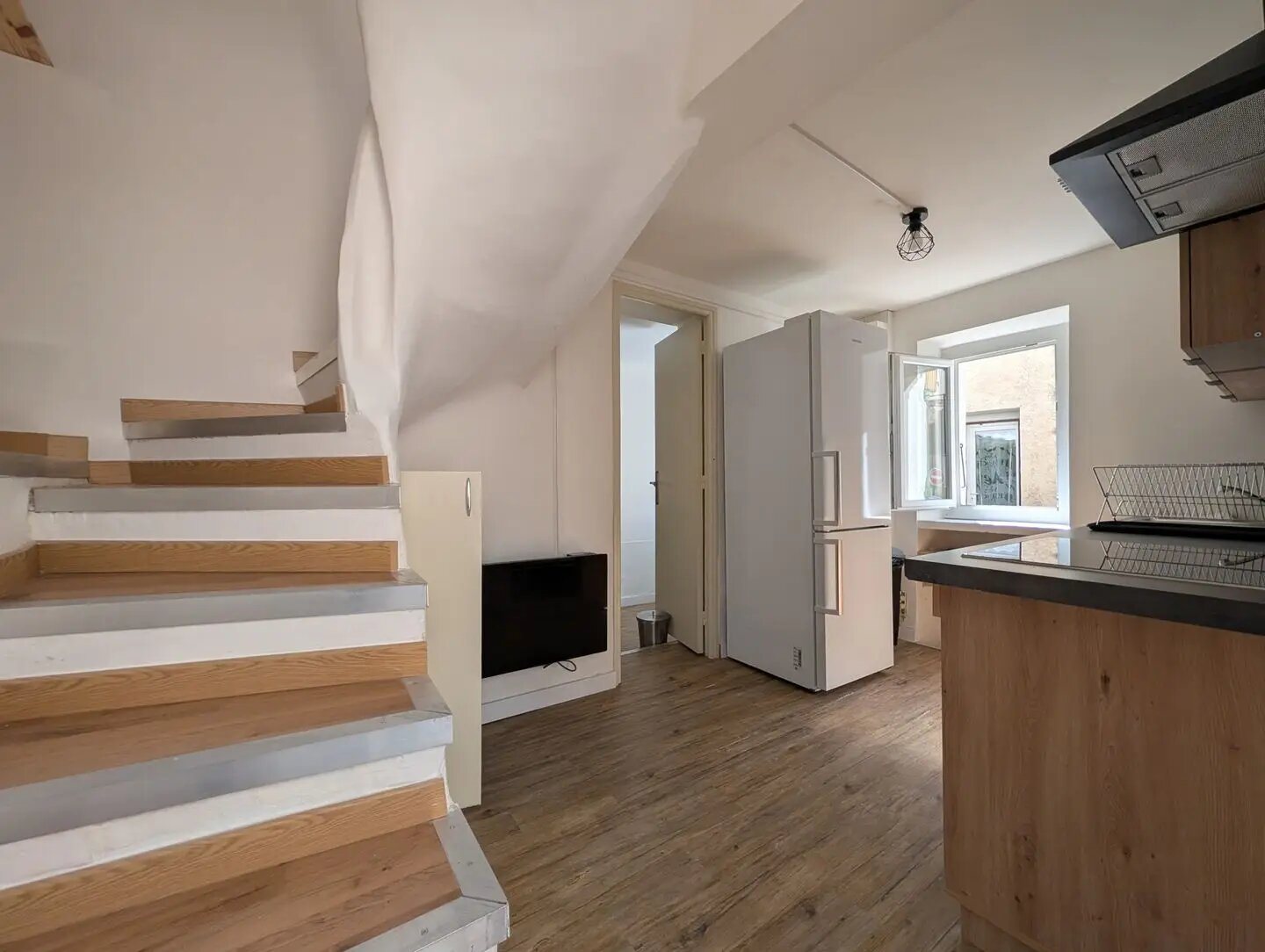Maison à louer, 40m², Sainte-Tulle