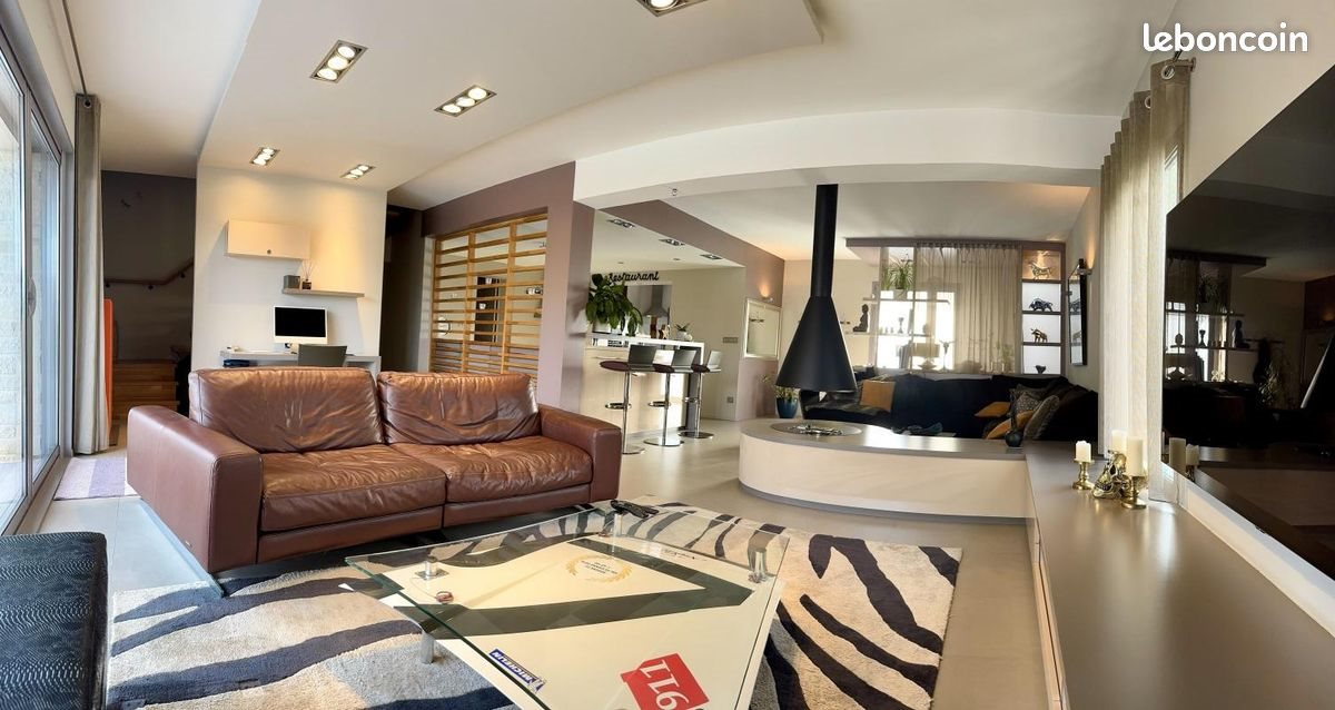 Maison à vendre, 201m², Chauray