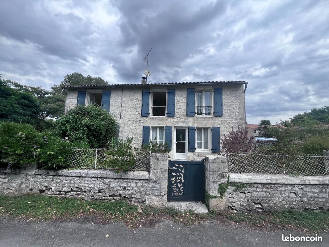 Maison à vendre, 157m², Sainte-Ouenne
