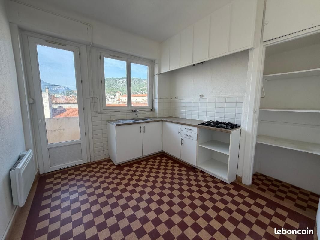 Appartement à louer, 52m², Toulon