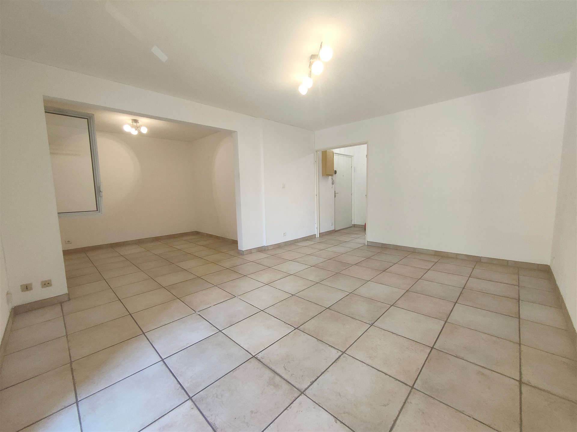 Appartement à louer, 75m², Toulon
