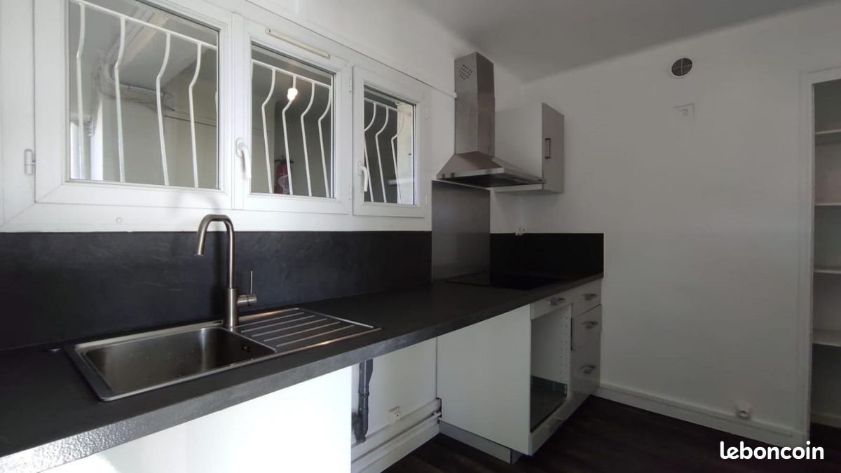 Appartement à louer, 47m², Toulon